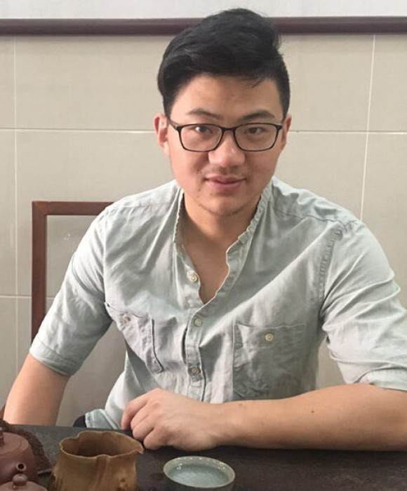 紫砂艺人孙徐嘉，工艺美术师