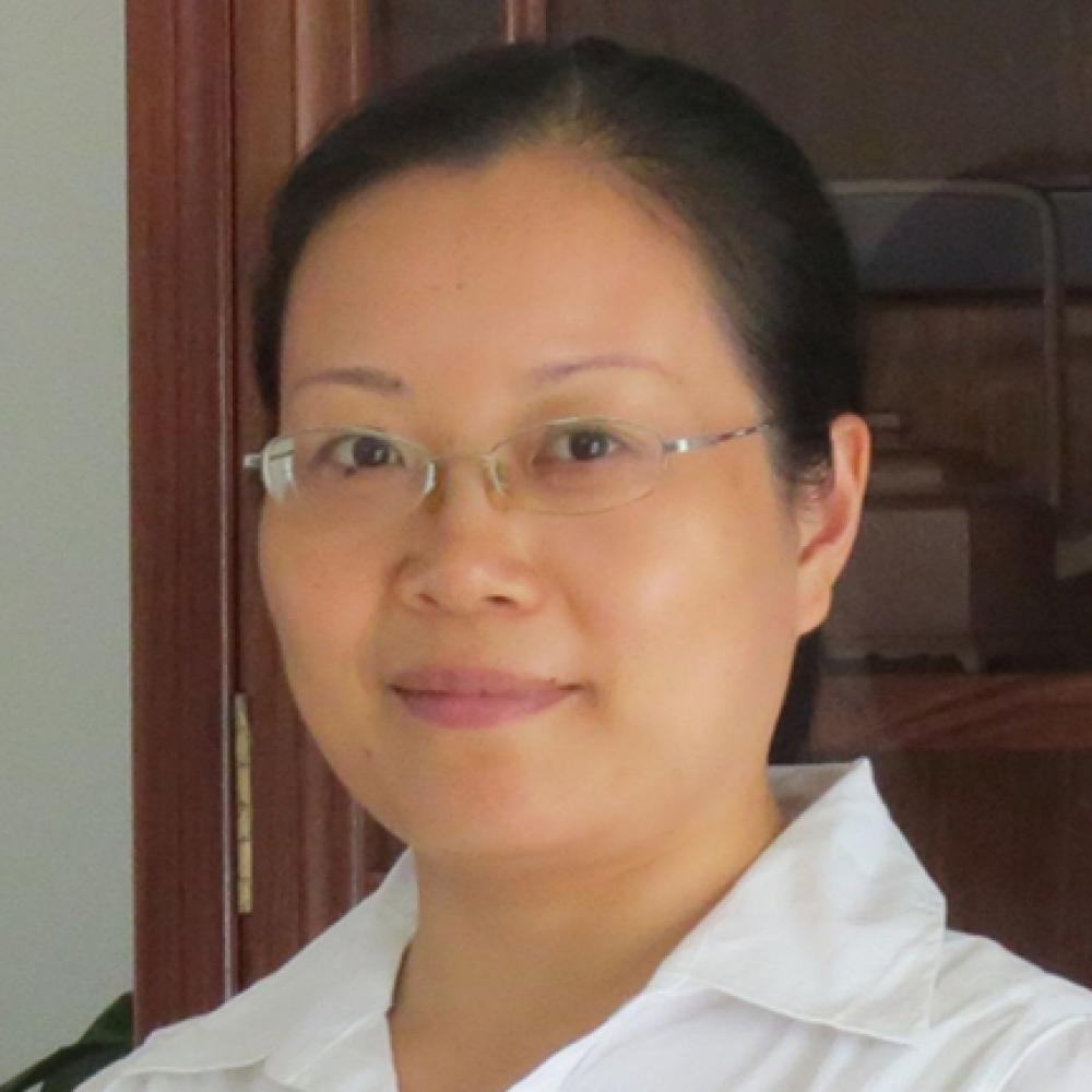 紫砂艺人孟勤，正高级工艺美术师