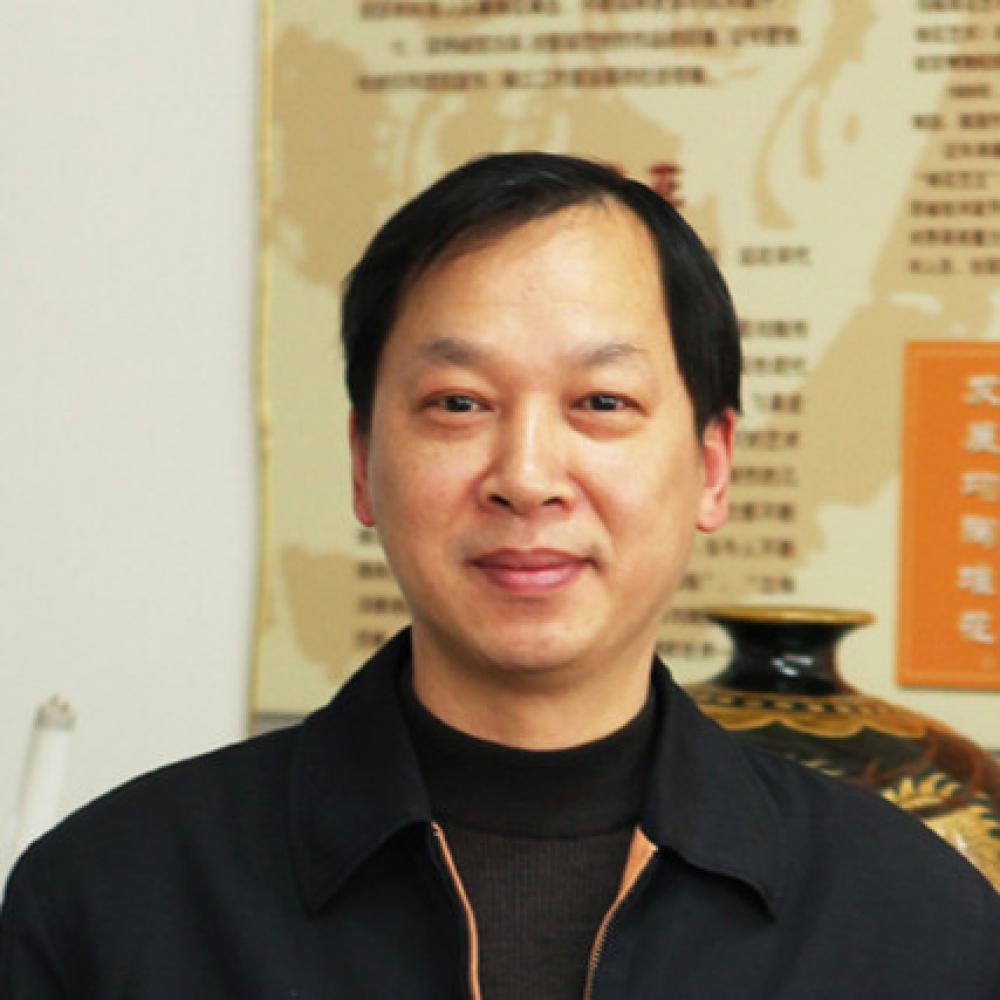 紫砂艺人宗根林，高级工艺美术师