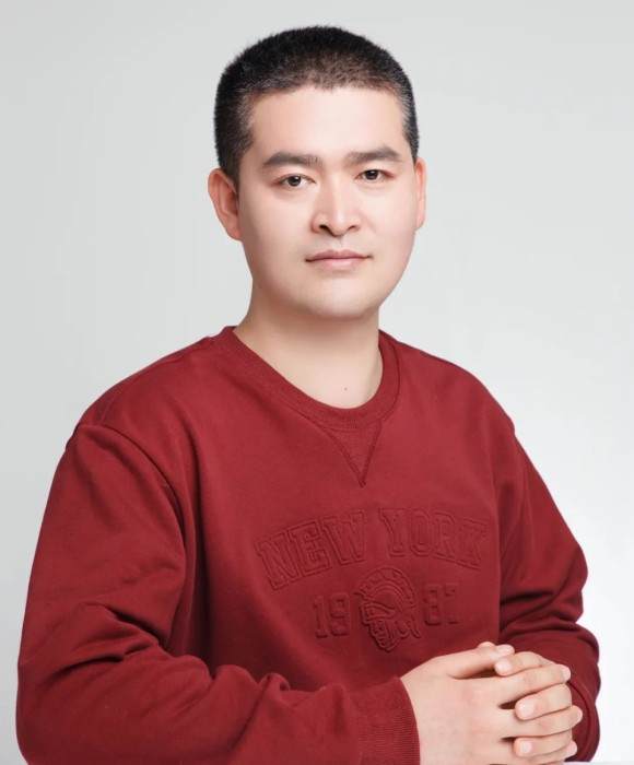 紫砂艺人尹亚刚，民间实力派
