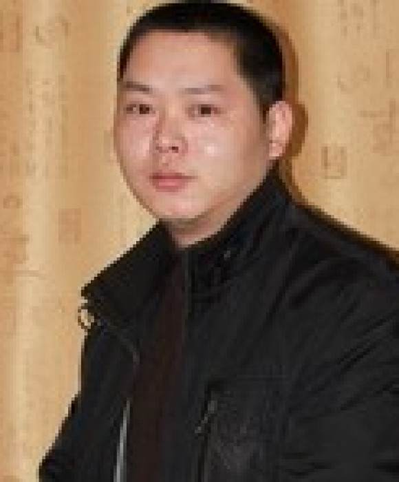 紫砂艺人尹怀，高级工艺美术师