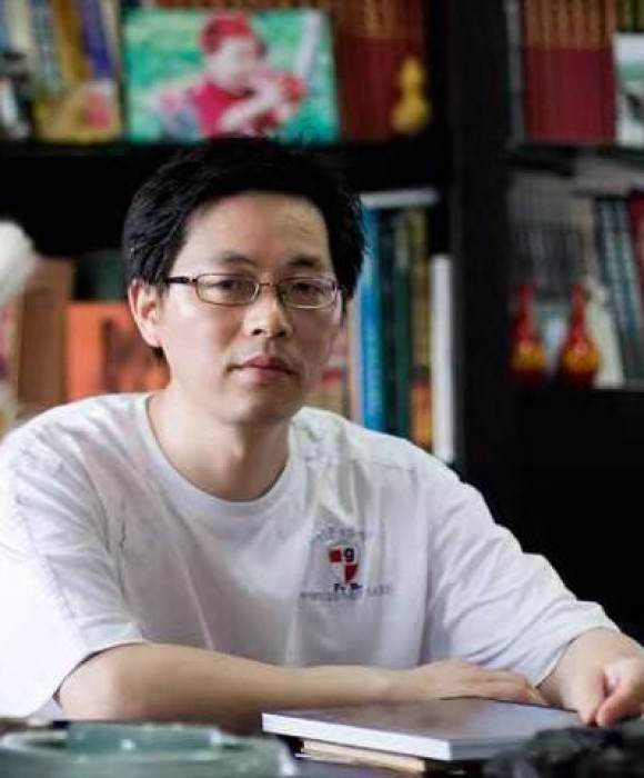 紫砂艺人尹祥明，正高级工艺美术师