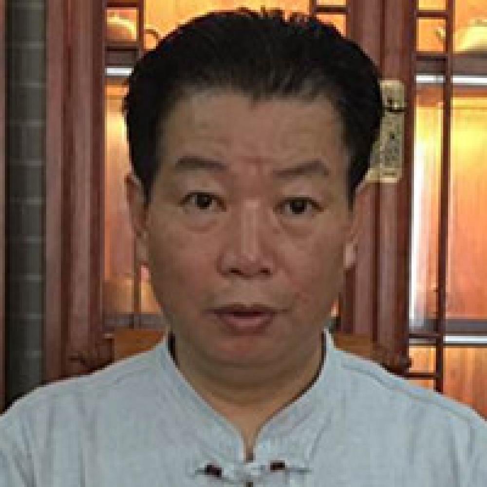 紫砂艺人崔国良，工艺美术师