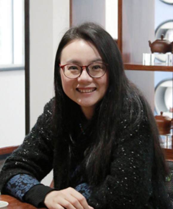 紫砂艺人崔燕，工艺美术师