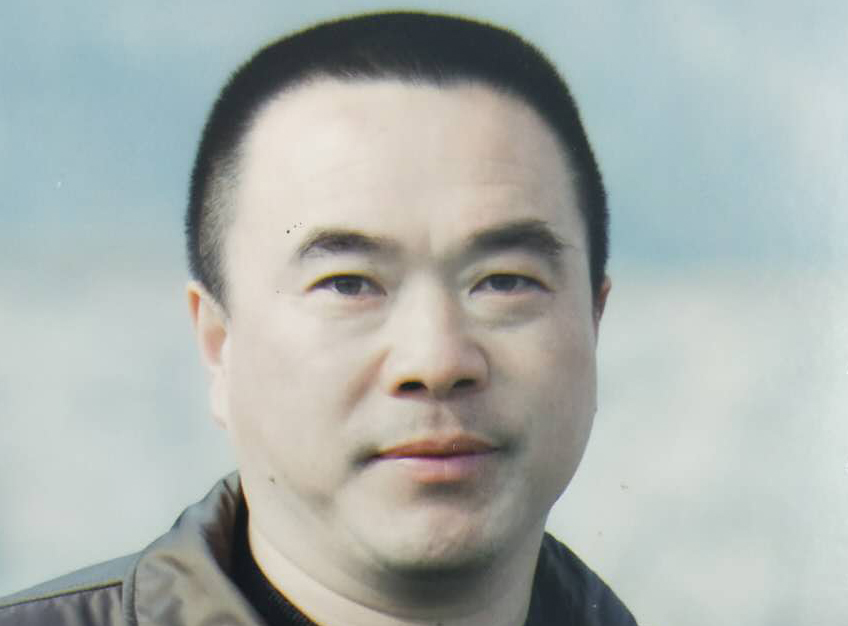 紫砂艺人崔龙君，高级工艺美术师