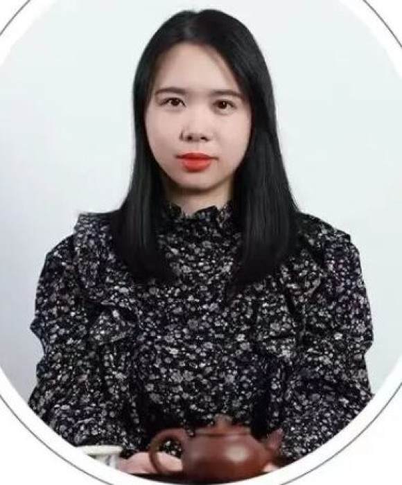 紫砂艺人庄倩敏，工艺美术员