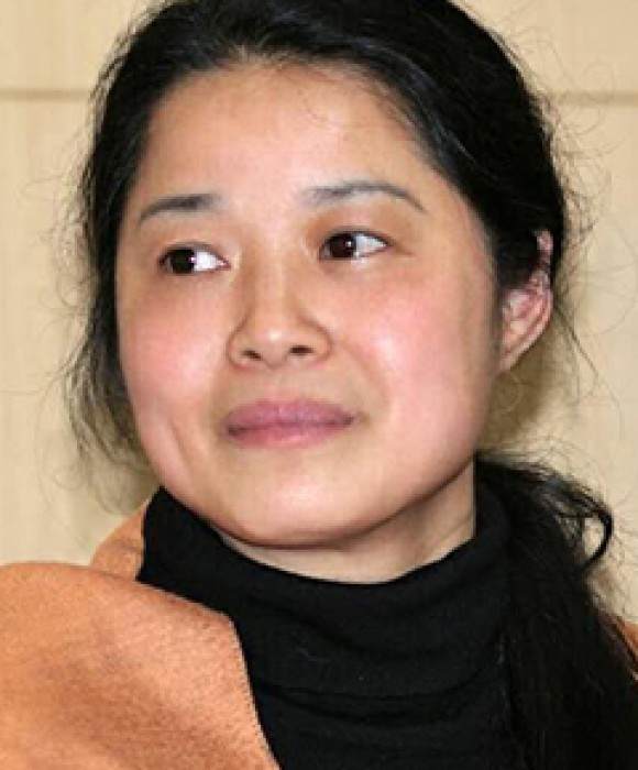 紫砂艺人庄玉珍，工艺美术师