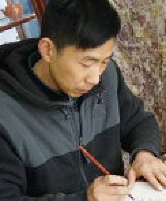 紫砂艺人应卫强，助理工艺美术师