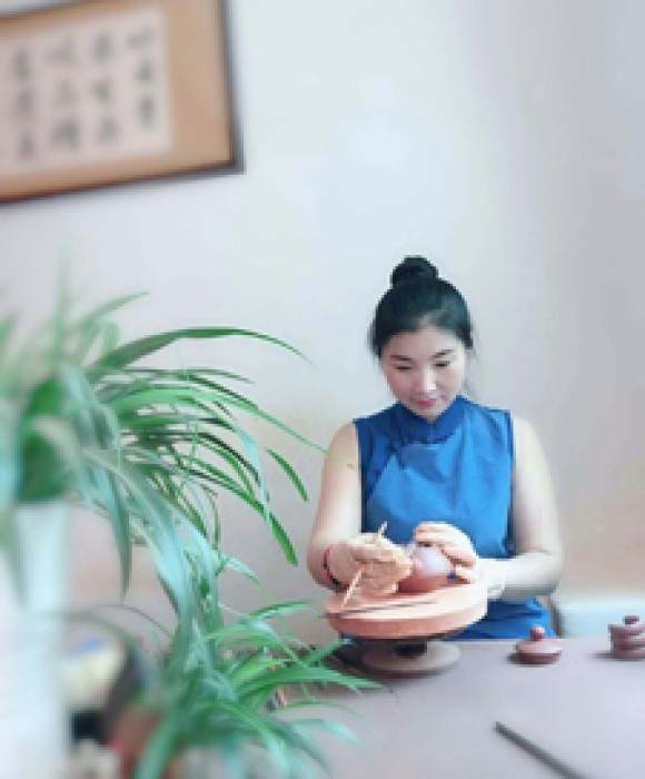 紫砂艺人张书宁，工艺美术师