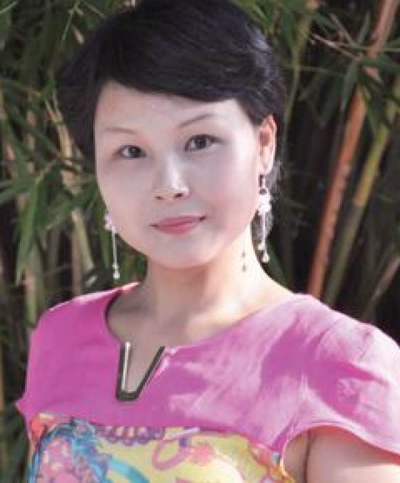 紫砂艺人张佩，工艺美术员