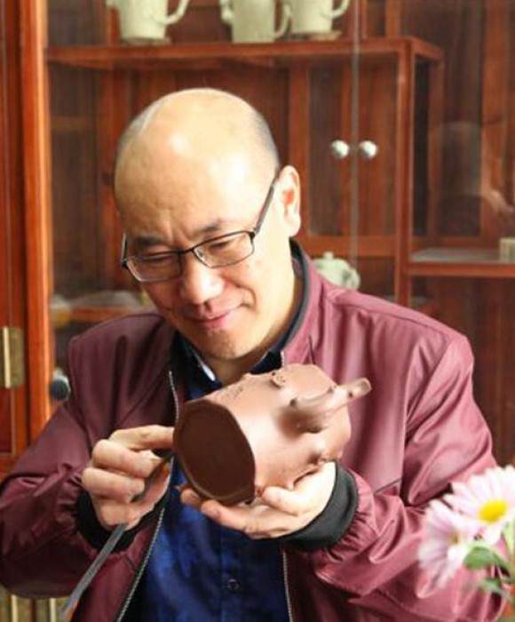 紫砂艺人张俊良，高级工艺美术师
