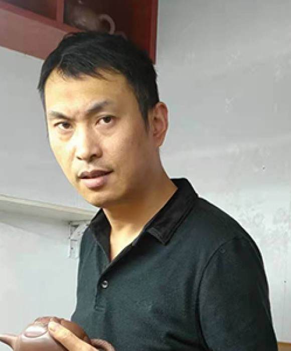 紫砂艺人张列平，民间实力派