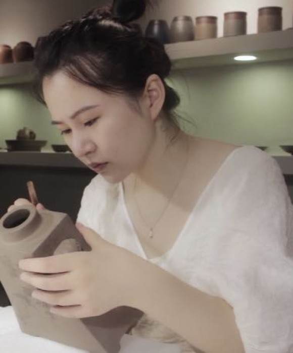 紫砂艺人张婷玉，工艺美术师