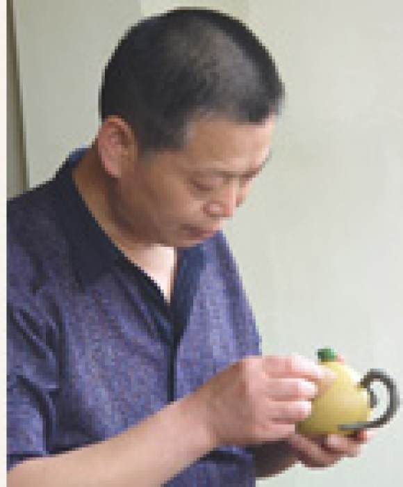 紫砂艺人张建中，民间实力派