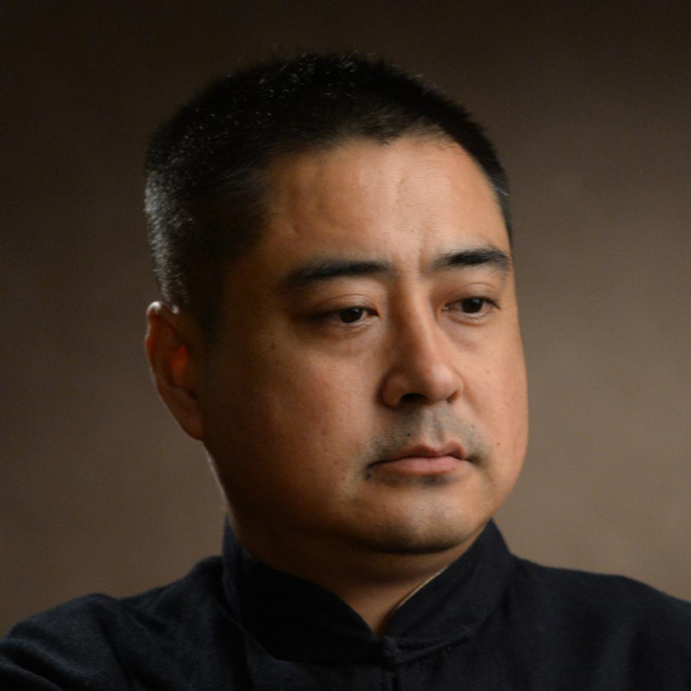 紫砂艺人张建平，高级工艺美术师