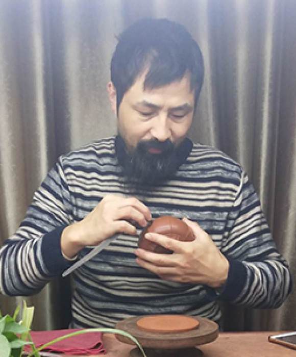 紫砂艺人张新，民间实力派