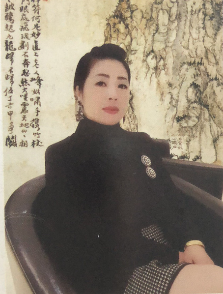 紫砂艺人张晓芬，工艺美术员