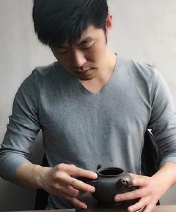 紫砂艺人张楠，助理工艺美术师