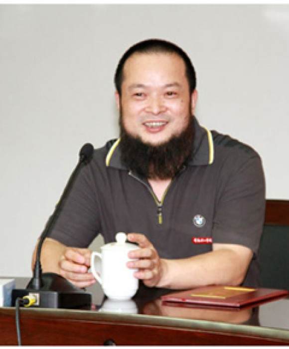 紫砂艺人张正中，大师/正高