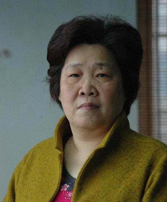紫砂艺人张毅，助理工艺美术师