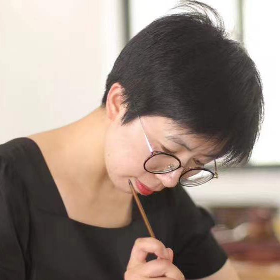 紫砂艺人张盼，助理工艺美术师