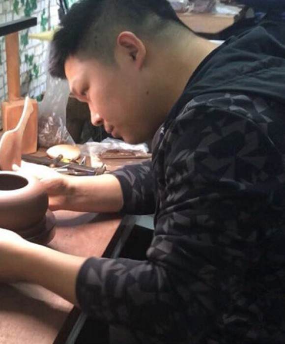 紫砂艺人张胜，工艺美术师
