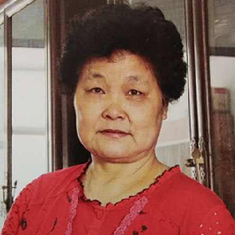 紫砂艺人张菊萍，高级工艺美术师