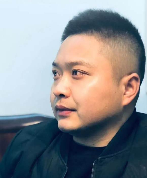 紫砂艺人张金城，助理工艺美术师