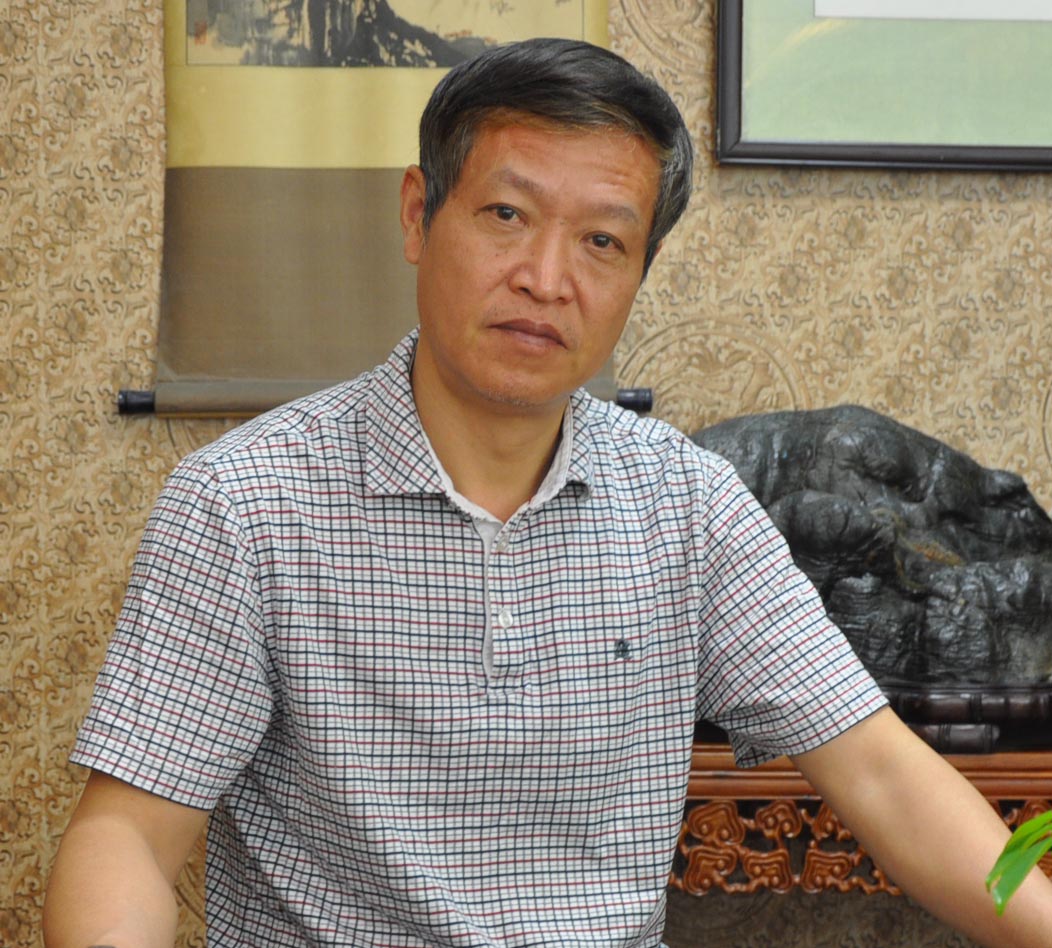 紫砂艺人张顺法，高级工艺美术师