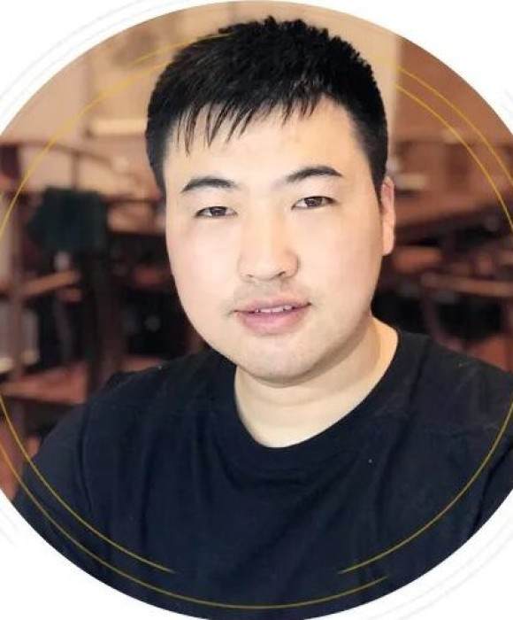 紫砂艺人强旭，工艺美术师