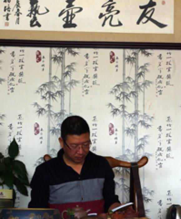 紫砂艺人徐友亮，高级工艺美术师