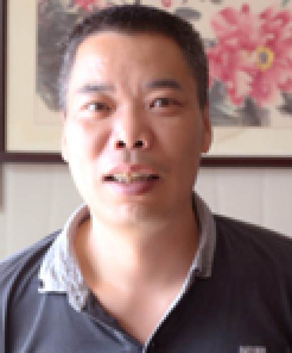 紫砂艺人徐学文，助理工艺美术师