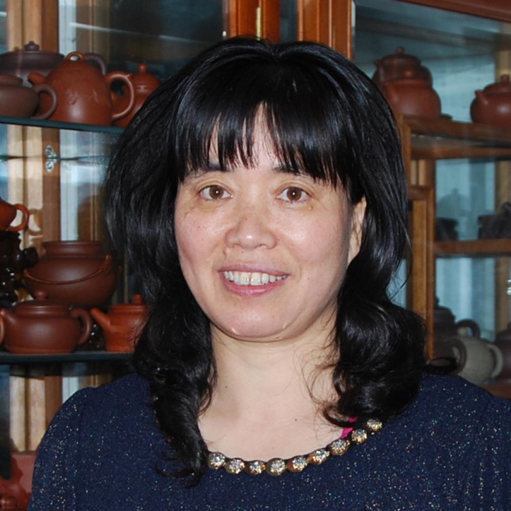 紫砂艺人徐建光，正高级工艺美术师