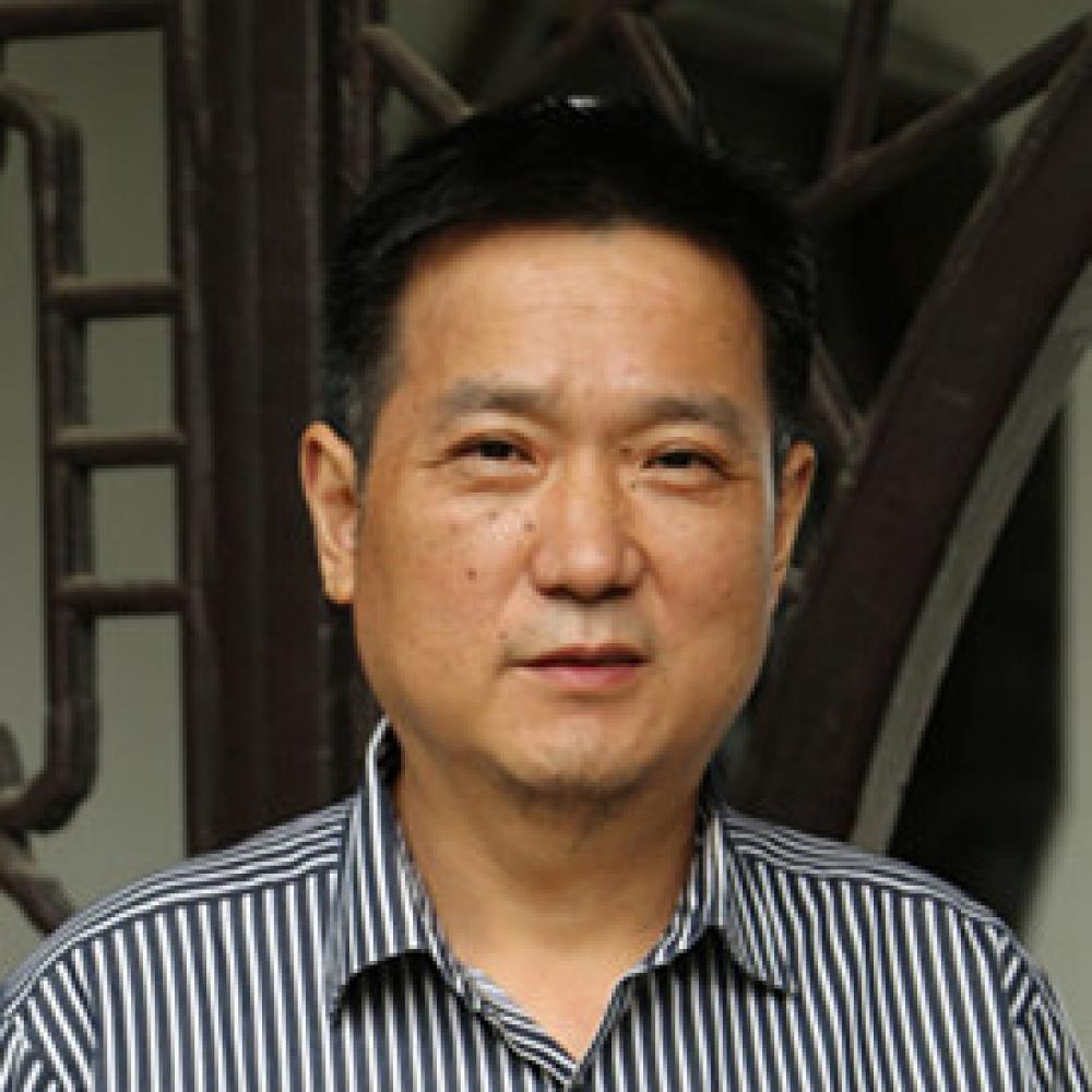 紫砂艺人徐建国，高级工艺美术师