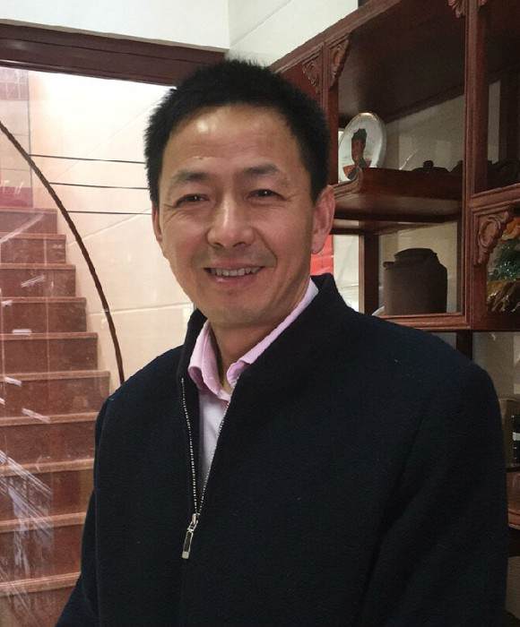 紫砂艺人徐永伟，工艺美术员