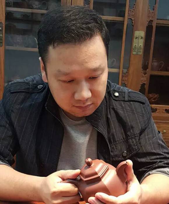 紫砂艺人徐煜，助理工艺美术师