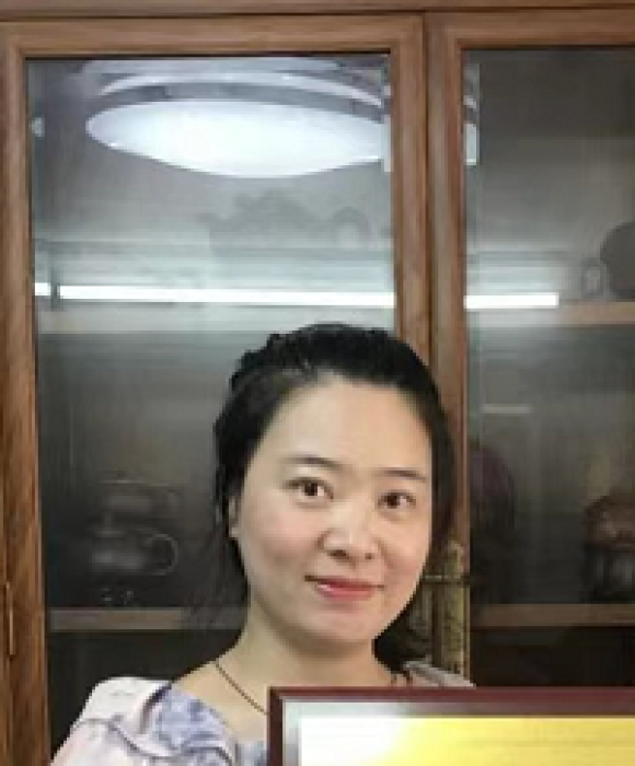 紫砂艺人徐燕叶，工艺美术师