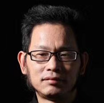 紫砂艺人徐瑞平，正高级工艺美术师（乡土人才评审获得）
