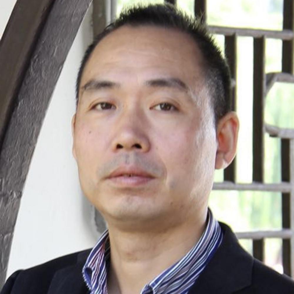 紫砂艺人徐立飞，正高级工艺美术师
