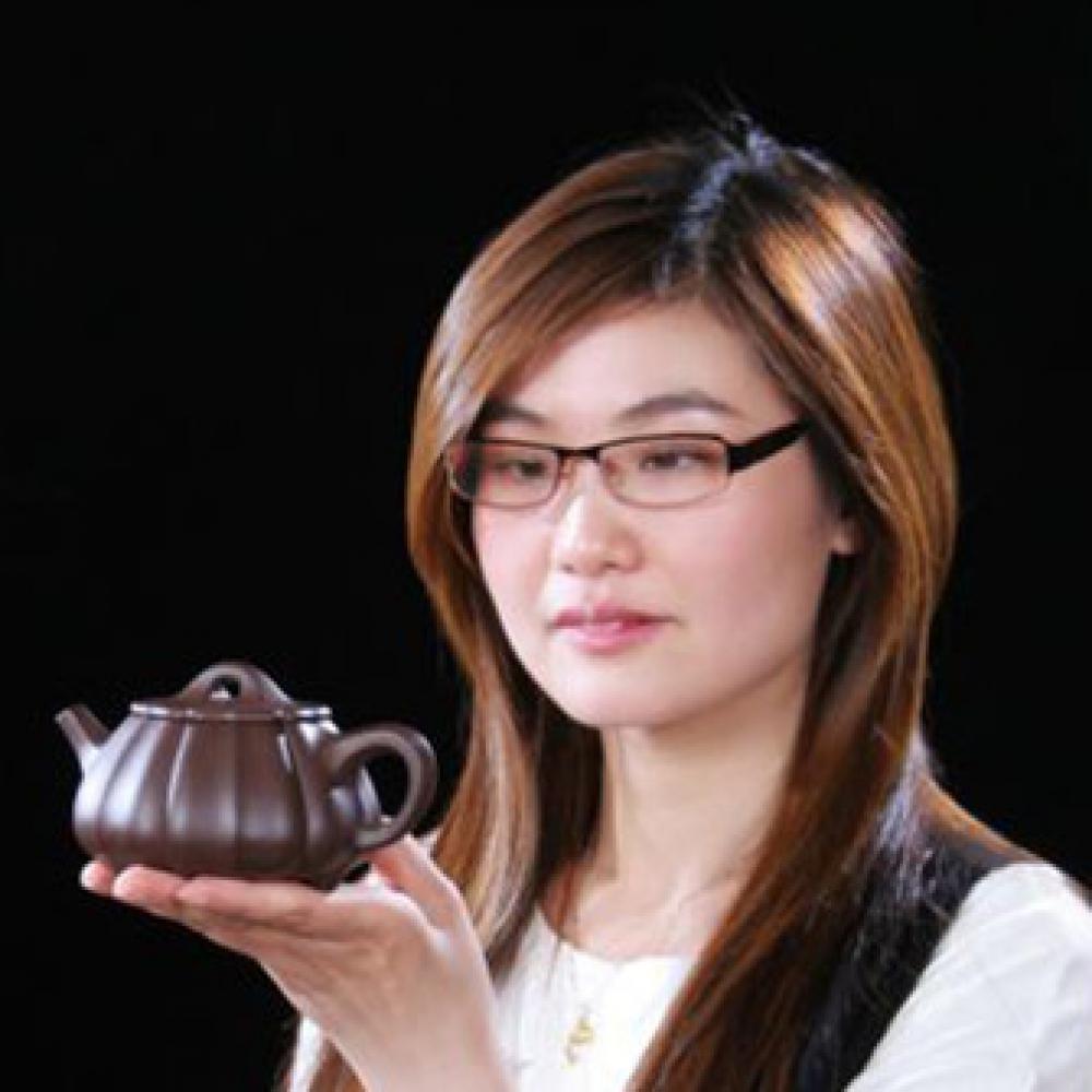 紫砂艺人徐顺琴，正高级工艺美术师