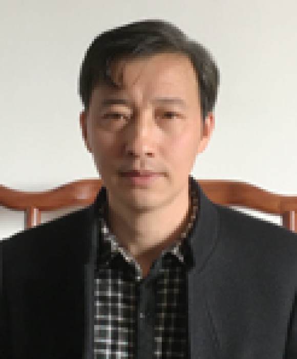 紫砂艺人惠海勤，正高级工艺美术师