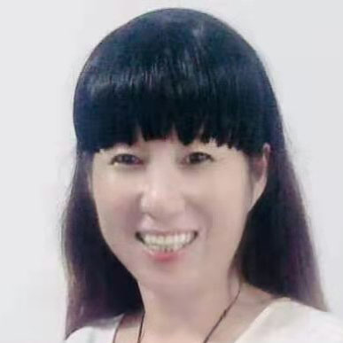 紫砂艺人成梅英，助理工艺美术师