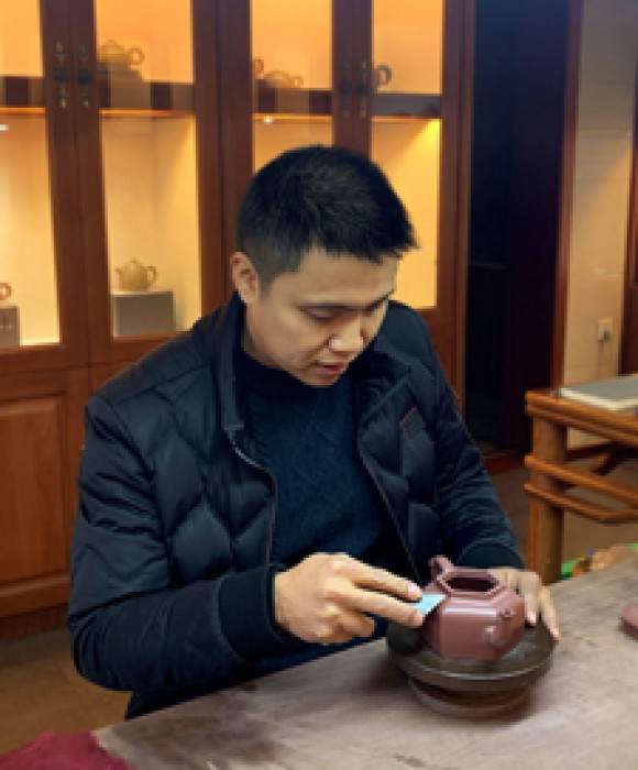 紫砂艺人戚志华，民间实力派