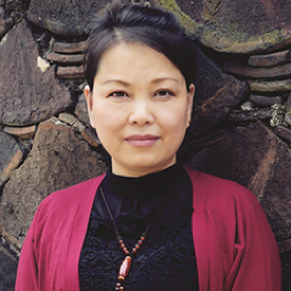 紫砂艺人戴国仙，高级工艺美术师