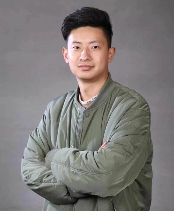 紫砂艺人戴心逸，工艺美术师