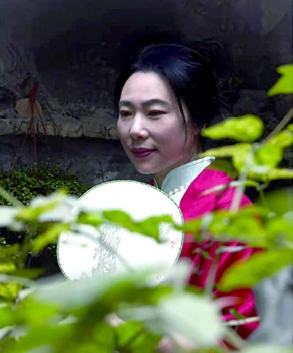 紫砂艺人戴雲燕，高级工艺美术师