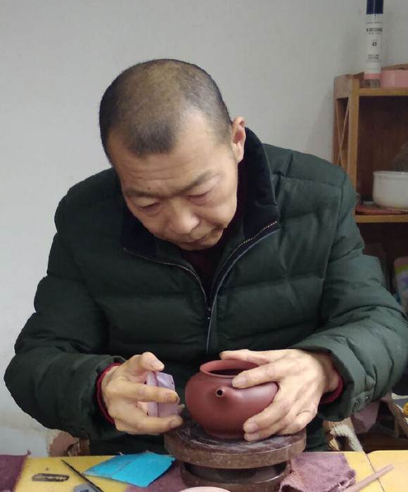紫砂艺人戴青，工艺美术员