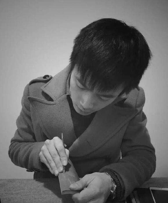 紫砂艺人扶陆佳琪，助理工艺美术师