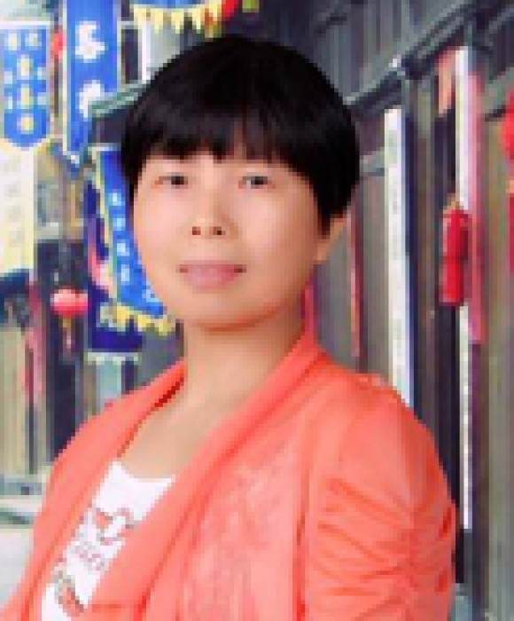 紫砂艺人方小琴，助理工艺美术师