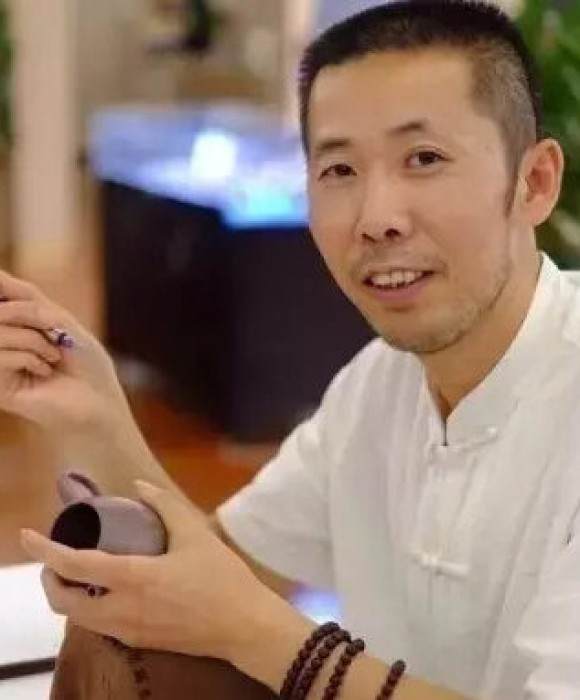 紫砂艺人於成安，民间实力派